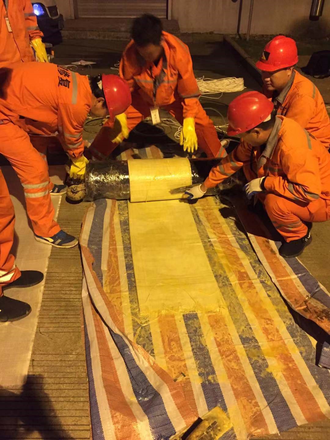 依兰CIPP局部树脂固化法